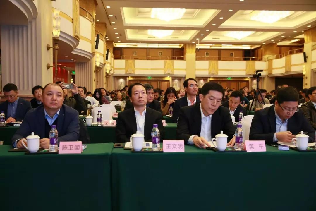 �������ǲ�������Ӫ����ҵ���ܲó�����Ӧ����ϯ���